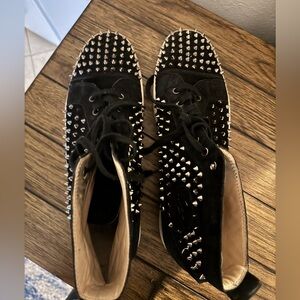 Very used louboutin men’s shoes